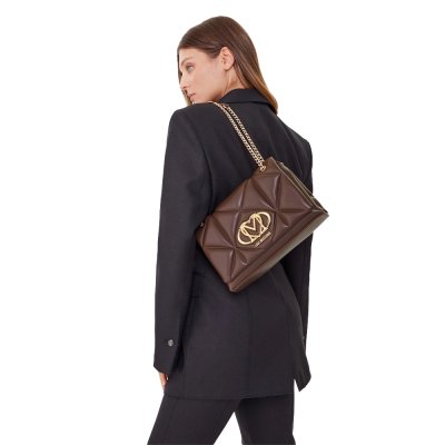 THE EMBOSSED Q SHOULDER BAG